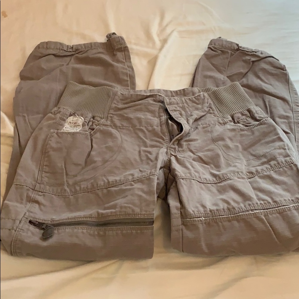 Eastern Mountain Sports Capri Cargo Lants